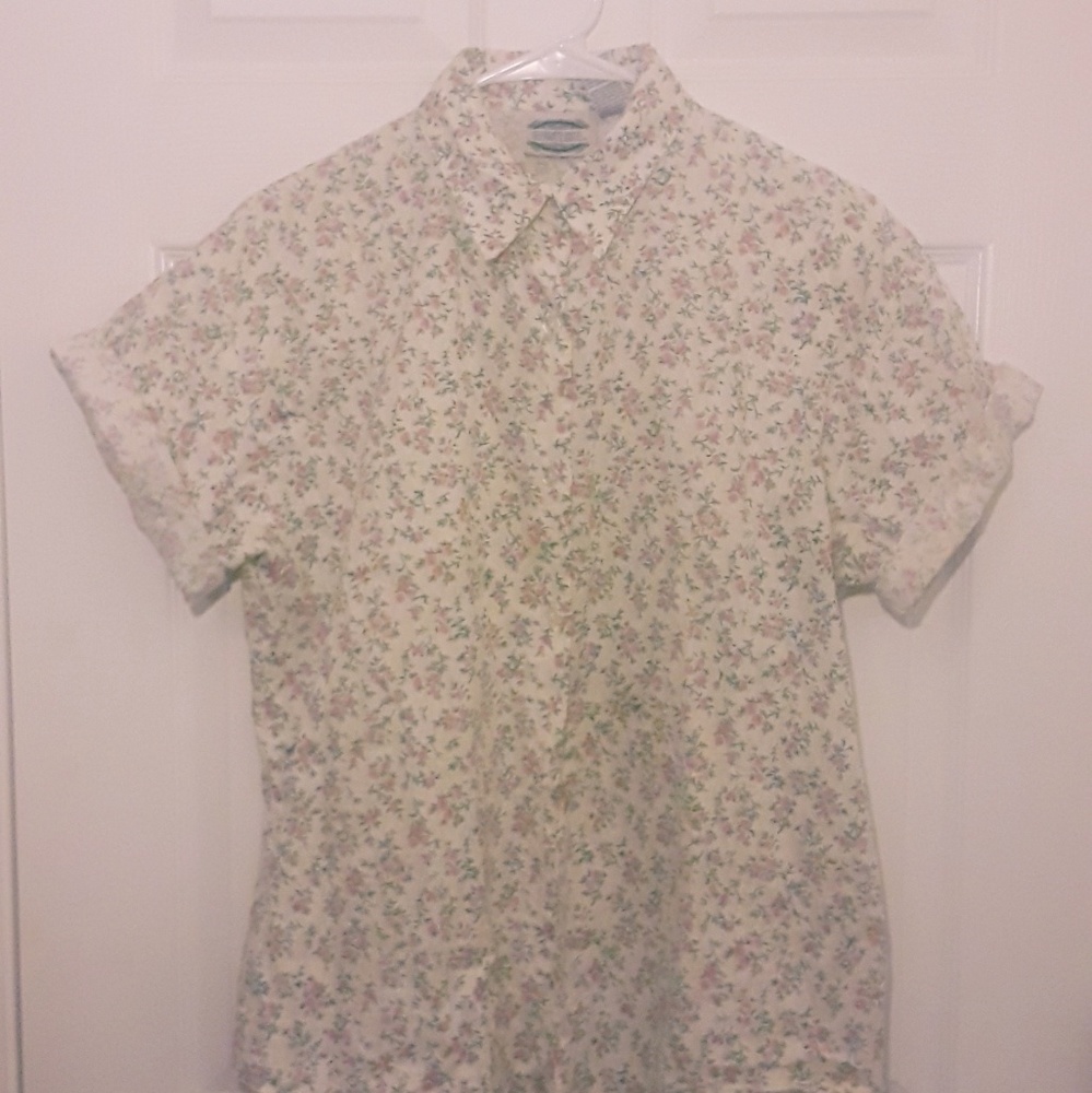 Short sleeve floral button up shirt